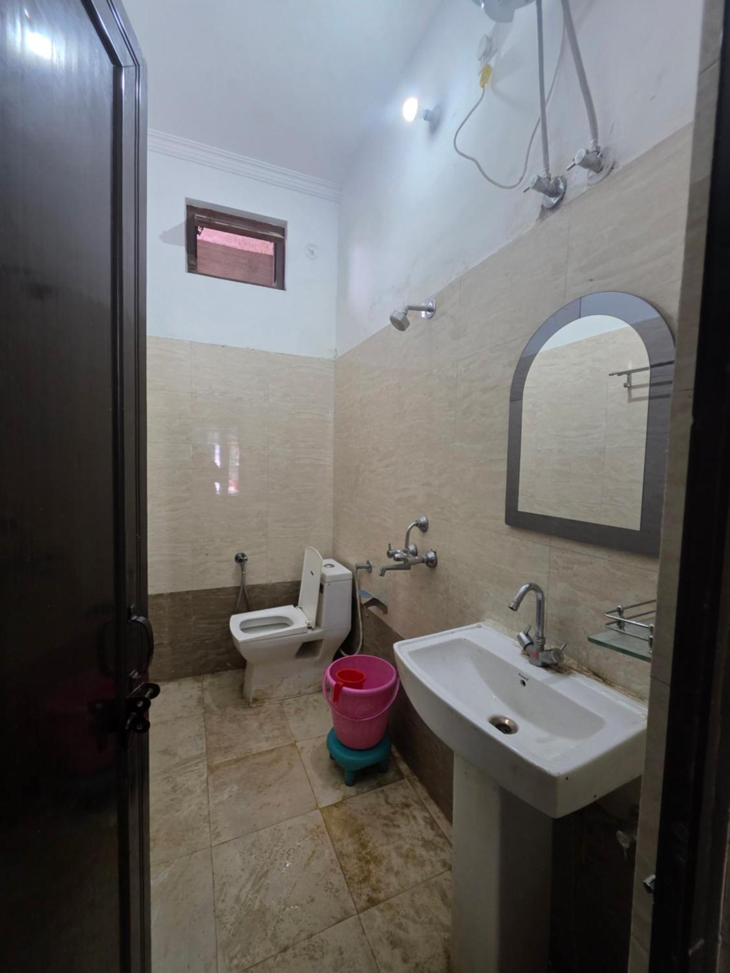 Siddhi Vinayak Hotel And Banquet Бхимтал Экстерьер фото